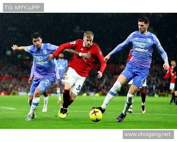 足球明星如何通过节奏感提升比赛表现与观众体验的完美结合