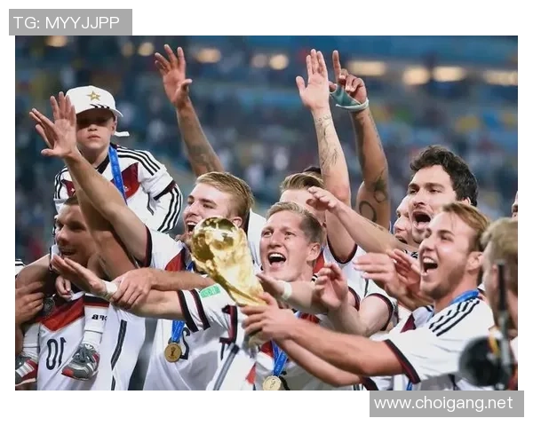 阿斯塔纳足球明星阵容全景展示精彩瞬间与球队荣耀